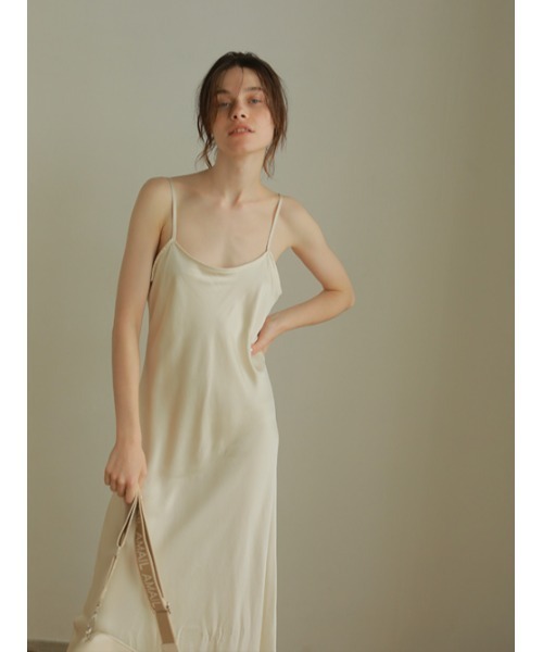 AMAIL(アマイル)の「Nudy maxi dress(ワンピース・レディース・アイボリー/ブラック・FREE)」の6枚目の写真