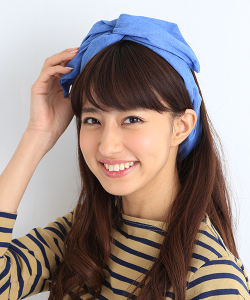 B:MING by BEAMS(ビーミングバイビームス)の「ビーミング by ビームス / Wワイヤーターバン(その他ヘアアクセサリー・レディース・ベージュ/ライトブルー/インディゴブルー・ONE SIZE)」の2枚目の写真