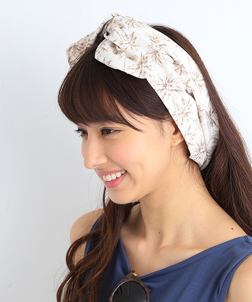 B:MING by BEAMS(ビーミングバイビームス)の「ビーミング by ビームス / Wワイヤーターバン(その他ヘアアクセサリー・レディース・ベージュ/ライトブルー/インディゴブルー・ONE SIZE)」の8枚目の写真