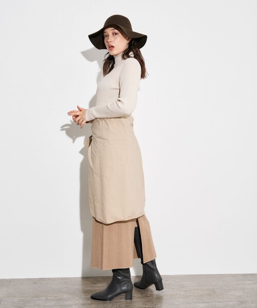 J.PRESS YORK STREET(ジェイプレスヨークストリート)の「【WOMEN】リブタートルニット(ニット/セーター・レディース・ブラック系/アイボリー系/ダルブルー系/ブラウン系・F)」の5枚目の写真
