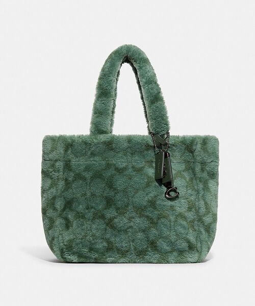 COACH(コーチ)の「トート 28・シグネチャー シアリング COACH(コーチ)の「トート 28・シグネチャー シアリング