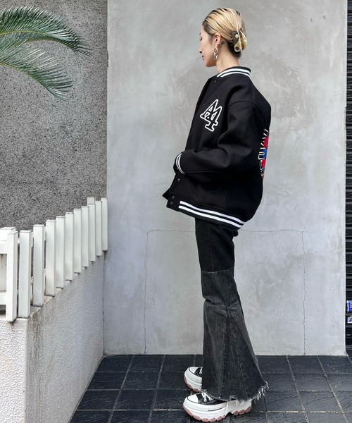 A4A（エーフォーエー）の「A4A/エーフォーエー/CIRCLELOGO JUMPER（スタジャン・レディース・ホワイト/ブラック・M）」の8枚目の写真