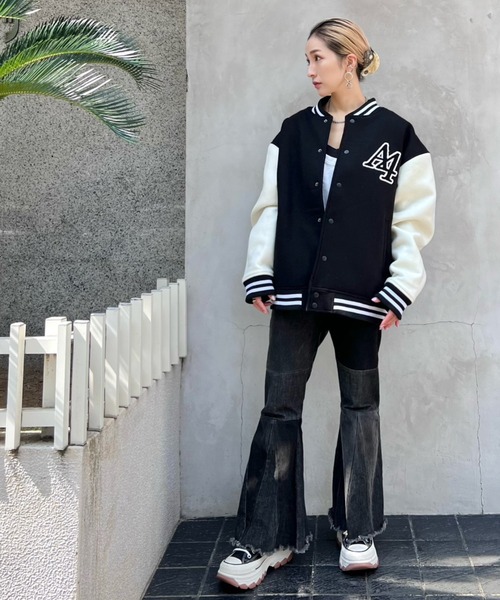 A4A（エーフォーエー）の「A4A/エーフォーエー/CIRCLELOGO JUMPER（スタジャン・レディース・ホワイト/ブラック・M）」の7枚目の写真