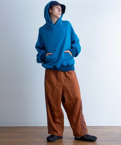 Universal Style Wear(ユニバーサルスタイルウェア)の「Universal Style Wear ビッグ ドルマン パーカー(パーカー・メンズ・ブルー系/ライトパープル/イエロー/オフホワイト・MEDIUM/LARGE/X-LARGE)」の21枚目の写真
