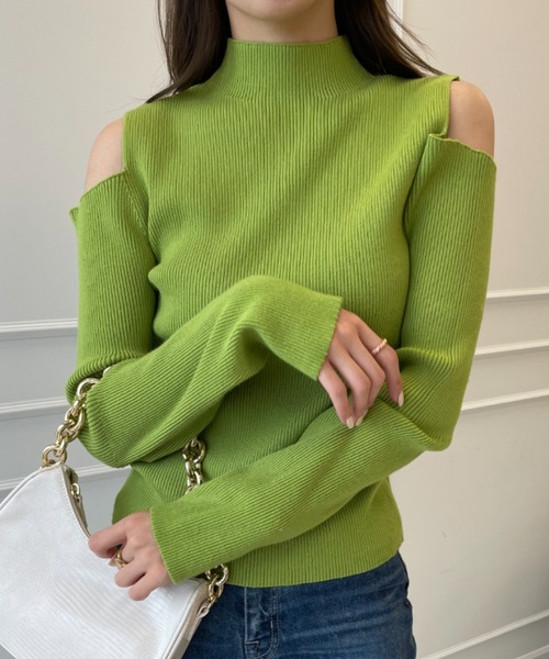 EIMY ISTOIRE(エイミーイストワール)の「オープンショルダーリブニット(ニット/セーター・レディース・ブラック/アイボリー/ブラウン/マスタード/オレンジ/ベージュ・FREE)」の16枚目の写真