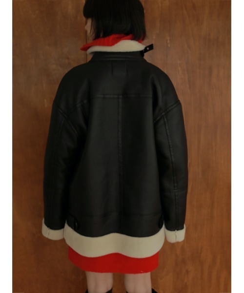 AMAIL（アマイル）の「Cafelatte mouton コート（ムートンコート・レディース・ベージュ/ブラック・FREE）」の12枚目の写真