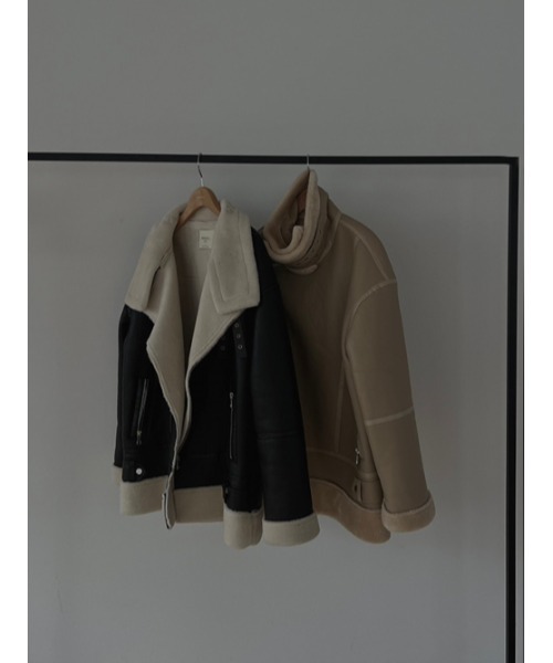 AMAIL（アマイル）の「Cafelatte mouton コート（ムートンコート・レディース・ベージュ/ブラック・FREE）」の8枚目の写真