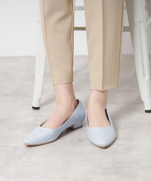 ESPERANZA(エスペランサ)の「好評につきカラー追加<歩きやすい、疲れにくい、痛くない>クッションフラットヒールパンプス(パンプス・レディース・ライトグリーン/ブラック系/こしょう色系1/ブラック/ベージュ/グレイッシュベージュ/ブラック系8/ピンクベージュ/ブラック系3/グレー系3/ベージュ系/ブラック系4/シルバー系2/ブルー系2/ゴールド系2/ブラック系5・21.5cm/22.0cm/22.5cm/23.0cm/23.5cm/24.0cm/24.5cm/25.0cm)」の12枚目の写真