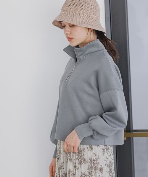のこ mysty woman（ミスティウーマン）の「ハーフZIPボリュームスリーブプル