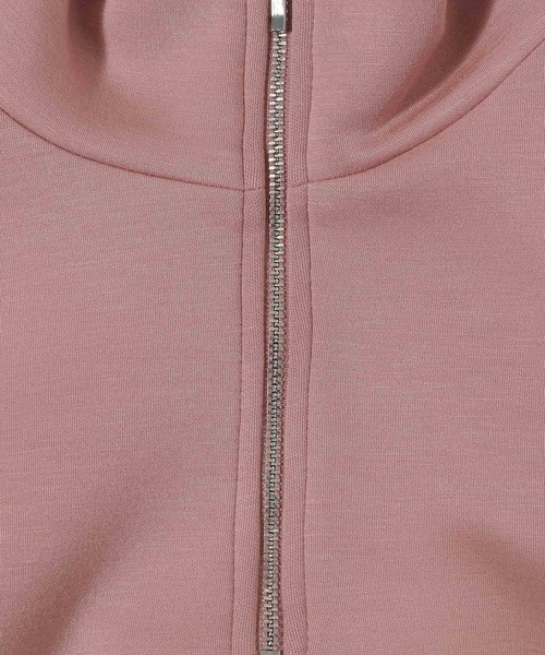 mysty woman（ミスティウーマン）の「ハーフZIPボリュームスリーブプル