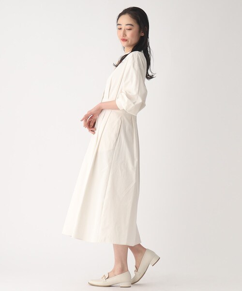 OPAQUE.CLIP（オペークドットクリップ）の「◆フィット&フレア シャツワンピース（ワンピース・レディース・ネイビー/オフホワイト/サンドベージュ・38/40/42/36）」の4枚目の写真