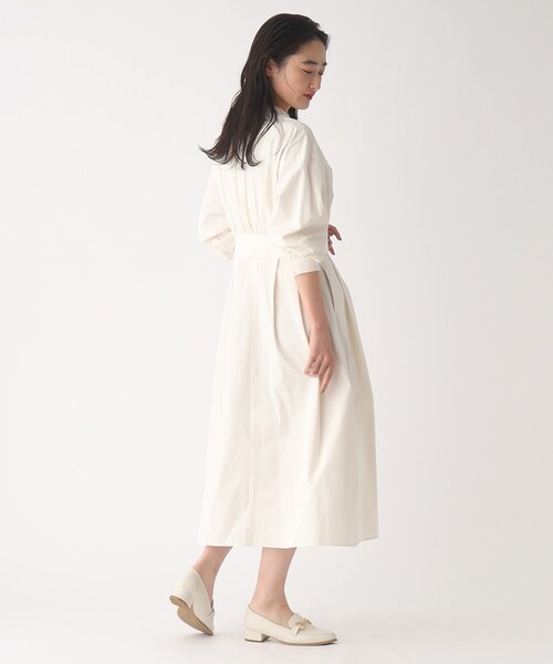 OPAQUE.CLIP（オペークドットクリップ）の「◆フィット&フレア シャツワンピース（ワンピース・レディース・ネイビー/オフホワイト/サンドベージュ・38/40/42/36）」の5枚目の写真