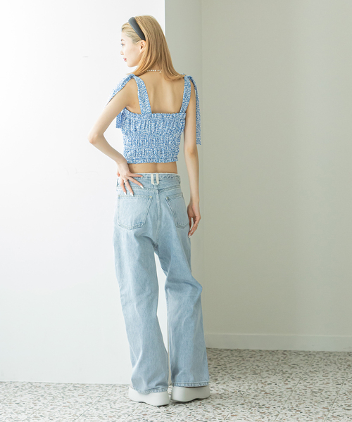 U by SPICK&SPAN（ユーバイスピックアンドスパン）の「LIBERTY プリントギャザーブラウス（シャツ/ブラウス・レディース・ブルー・FREE）」の4枚目の写真