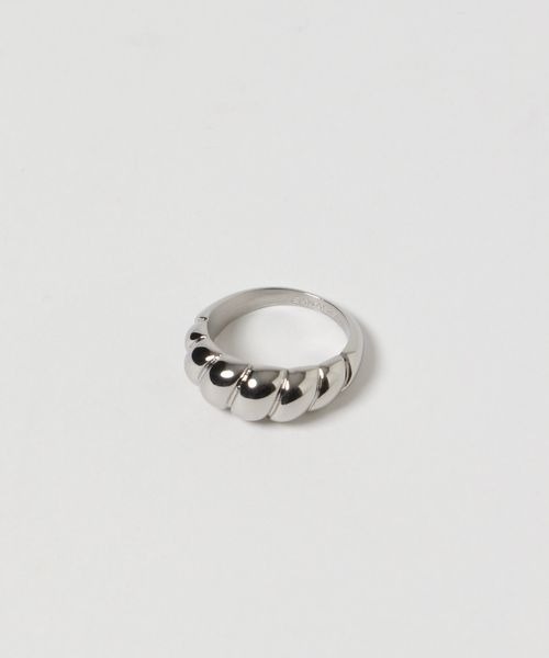 JEANASIS（ジーナシス）の「【ステンレス】ツイストボリュームリング/185685（リング・レディース・シルバー/ゴールド・MEDIUM/LARGE）」の4枚目の写真