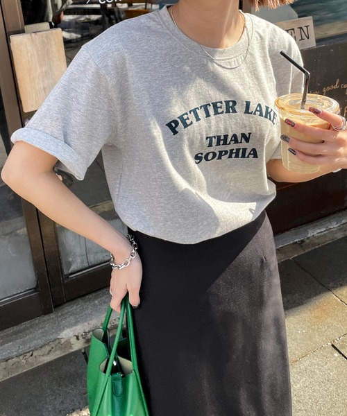 Chillfar(チルファー)の「デザインロゴミックスTシャツ(Tシャツ/カットソー・レディース・イエロー系/ネイビー系1/レモンイエロー/杢グレー/チャコール/ピンク系/ホワイト系2/ホワイト×ブルー/アイボリー系3/グレー系/ホワイト×レッド/アイボリー系2/ピンク/グリーン/ネイビー/オートミール/ベージュ系/ベージュ系1/ホワイト系3/ネイビー系/ホワイト系1/アイボリー系/ホワイト×ネイビー/ブラック×ホワイト/ホワイト系/クリーム・FREE)」の10枚目の写真