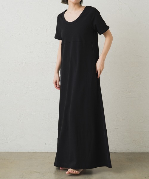 earthy（アーシー）の「【吸水速乾】ポンチロングワンピース（ワンピース・レディース・ブラック/パープル/オフホワイト・S/M）」の2枚目の写真