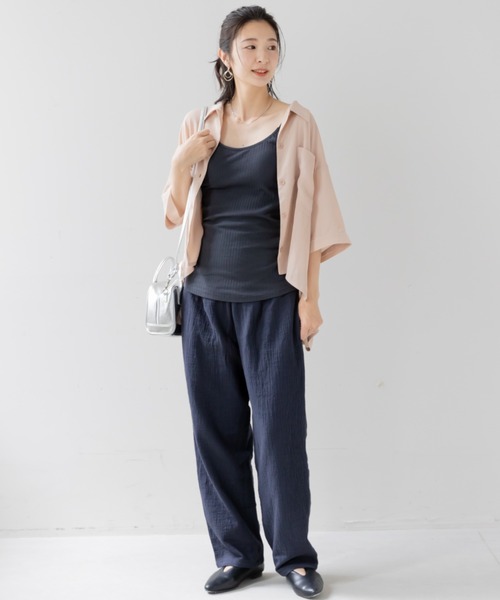 フェリシモMama（フェリシモママ）の「Ｍｏｒｅｄｄｅ　綿１００％楊柳ダブルガーゼ素材が気持ちいい　産前産後楽しめるワイドパンツ（マタニティウェア/グッズ・レディース・ベージュ/ブラック/ブルー・MEDIUM/LARGE/X-LARGE/XX-LARGE）」の4枚目の写真