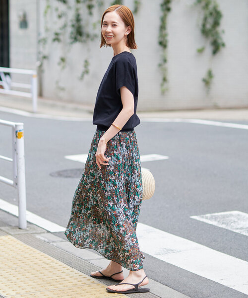 SLOBE IENA（スローブイエナ）の「ボタニカルフラワーランダムプリーツ