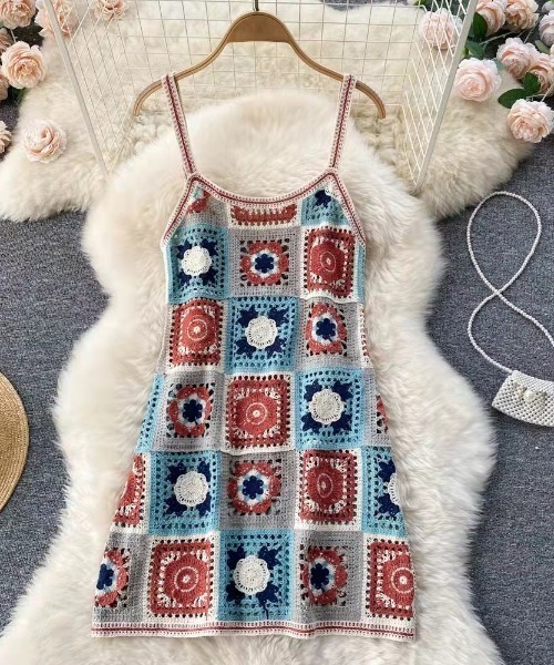 LAC-VERT（ラック・ヴェール）の「クロシェ編みニットワンピース（ワンピース・レディース・その他3/その他1/その他2/ブラウン/ピンク/ブルー・FREE）」の2枚目の写真