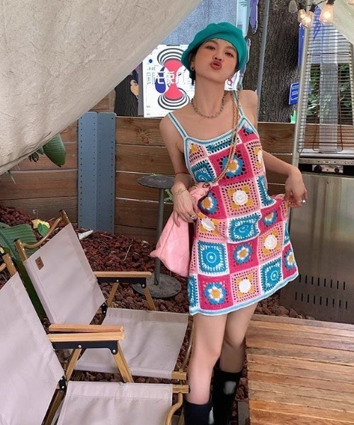 LAC-VERT（ラック・ヴェール）の「クロシェ編みニットワンピース（ワンピース・レディース・その他3/その他1/その他2/ブラウン/ピンク/ブルー・FREE）」の16枚目の写真