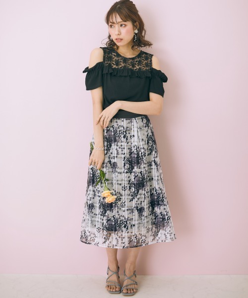 marun（マルン）の「＜大きいサイズ＞ フラワープリントスカート marun（スカート・レディース・イエロー/ブラック・L/LL/3L/4L/5L）」の20枚目の写真