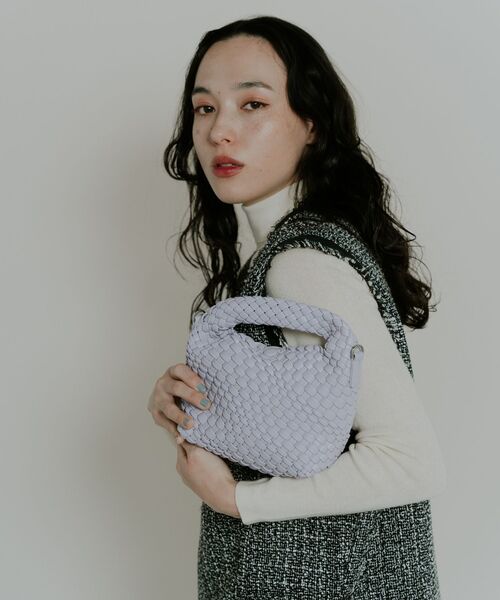 Kari & lili(カウリアンドリィリィ)の「mesh hand bag(ショルダーバッグ・レディース・グリーン/パープル・ONE SIZE)」の3枚目の写真