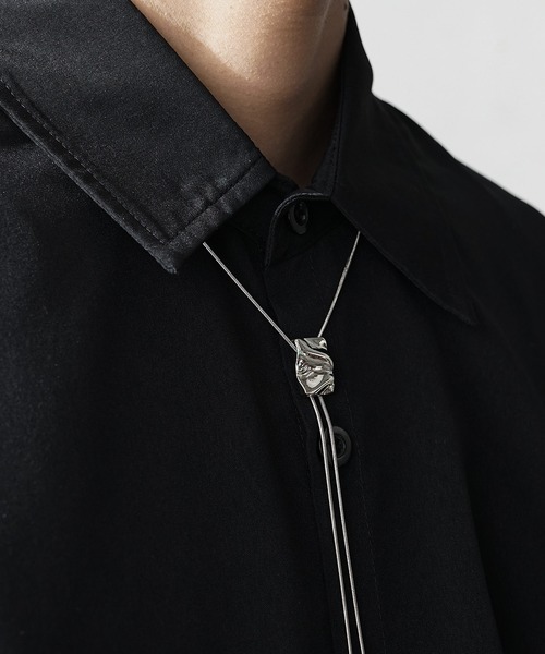 MinoriTY（マイノリティ）の「【MinoriTY】スクエアメタルループタイネックレス メンズ ウィメンズ ユニセックス（ネックレス・メンズ・シルバー/ゴールド・FREE）」の9枚目の写真