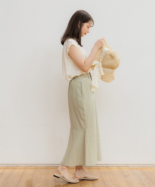 flower（フラワー）の「レディノースリーブブラウス（シャツ/ブラウス・レディース・ベージュ/アイボリー・FREE）」の15枚目の写真