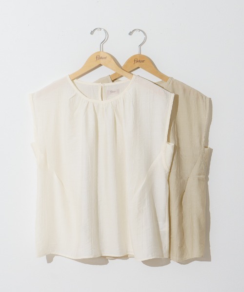 flower（フラワー）の「レディノースリーブブラウス（シャツ/ブラウス・レディース・ベージュ/アイボリー・FREE）」の12枚目の写真