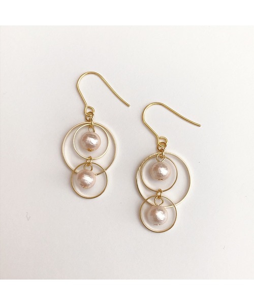 tone(トーン)の「【fuwari】デザインピアス コットンパール(MA)(ピアス(両耳用)・レディース・ホワイト/ピンク/その他・FREE)」の6枚目の写真