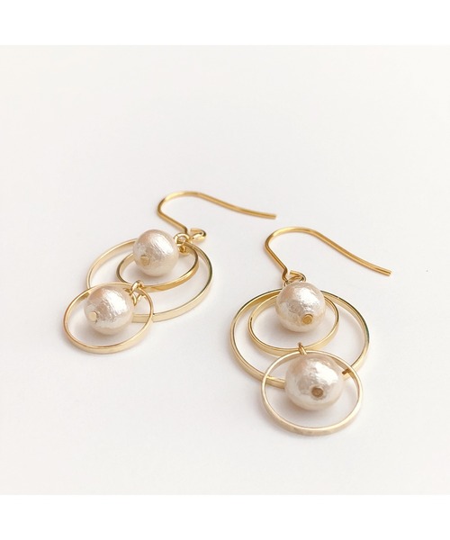 tone(トーン)の「【fuwari】デザインピアス コットンパール(MA)(ピアス(両耳用)・レディース・ホワイト/ピンク/その他・FREE)」の10枚目の写真