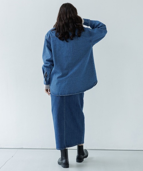 LAKOLE（ラコレ）の「デニムペンシルスカート / 975969（デニムスカート・レディース・ネイビー/ブルー・SMALL/MEDIUM）」の6枚目の写真