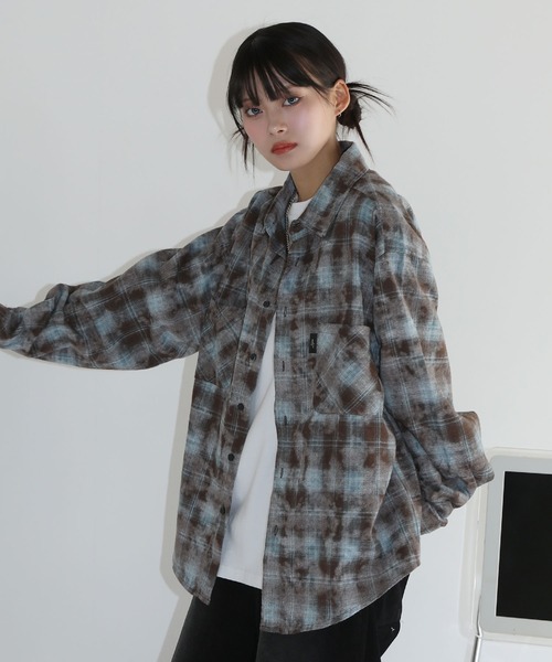 MSG（エムエスジー）の「ヴィンテージ加工 オンブレチェック長袖ラウンドカットショートシャツ（シャツ/ブラウス・メンズ・ネイビー/ブラック/ブラウン/ベージュ/ブラック系2/ネイビー系2/ブルー系その他/ブラウン系その他/ブラック系その他/ブラウン系その他2・M/XL/S/L）」の13枚目の写真