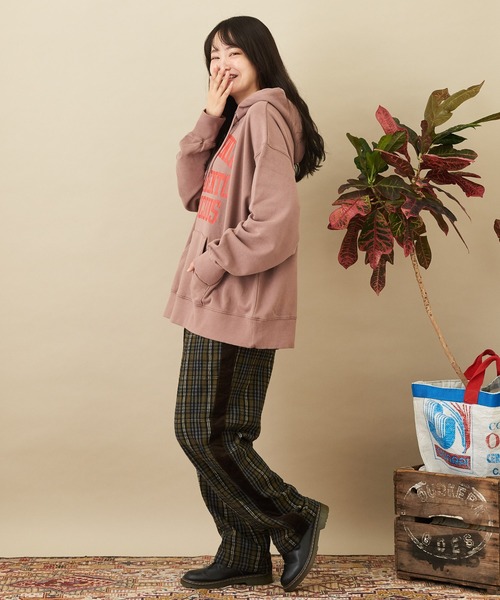 CUBE SUGAR（キューブシュガー）の「空紡糸スウェットロゴプリントプルオーバーパーカー（パーカー・レディース・ベージュ/マルチ/ピンク/ブルー/ホワイト・M）」の18枚目の写真