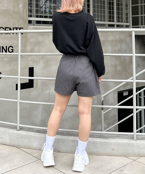 INGNI（イング）の「センターシームショート／パンツ（その他パンツ・レディース・グレー/ブラック・FREE）」の3枚目の写真