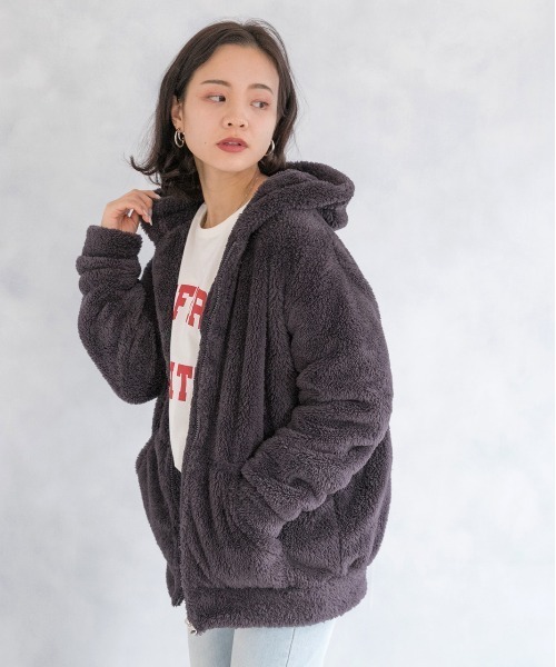 ad thie(アドティエ)の「ボアフード ジップ パーカー(ブルゾン・レディース・チャコール/ブルー/ミント/オフホワイト/ピンク/ブラック/ナチュラル/ネイビー・FREE)」の15枚目の写真