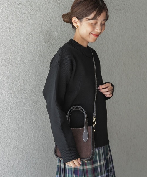 URBAN RESEARCH DOORS（アーバンリサーチドアーズ）の「ポリエステルハイネックKNIT（ニット/セーター・レディース・ブラック/ライトベージュ/グリーン系その他・MEDIUM）」の14枚目の写真