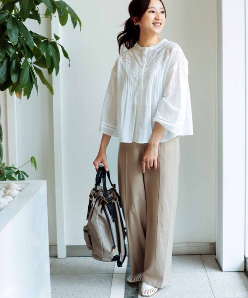 Jines（ジネス）の「リネンクロス センターピンタックパンツ（その他パンツ・レディース・ベージュ/ミント/ネイビー・38）」の4枚目の写真