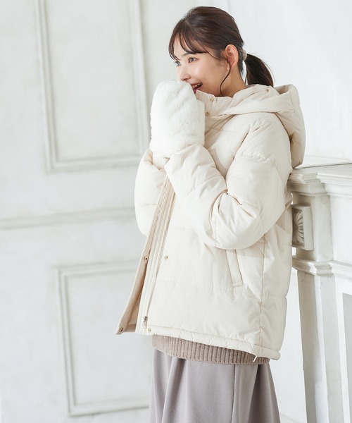 Honeys（ハニーズ）の「フード付ファー手袋（手袋・レディース・モカ/ベージュ/グレー/アイボリー/ピンク・FREE）」の6枚目の写真