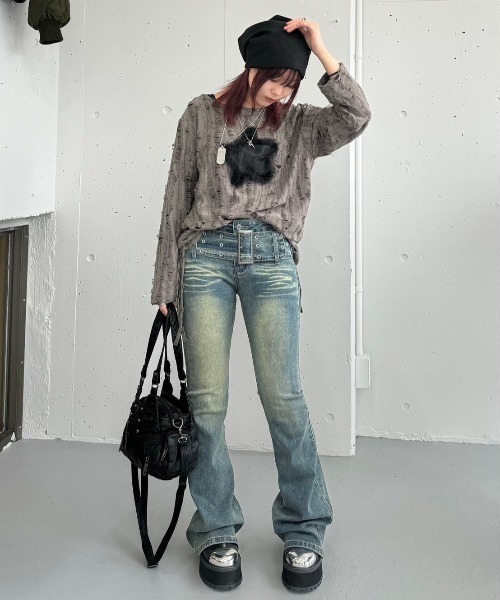 ストリートファッション XU エックスユー star damage tops ダメージトップス グランジ スターニット ダメージニット オーバーサイズ 韓国ファッション ヴィンテージ サイドギャザートップス 長袖トップス ロンT 韓国 ストリート y2k（Tシャツ/カットソー）｜XU（エックスユー）