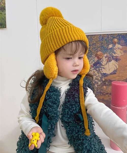 Bambin（ボンバン）の「【 Bambin / ボンバン 】 ポンポン付き フラップ ニットキャップ（ニットキャップ/ビーニー・キッズ・アイボリー/ブラック/ブラウン/イエロー/グレー/ピンク・FREE）」の8枚目の写真