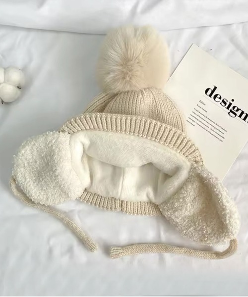 Bambin（ボンバン）の「【 Bambin / ボンバン 】 ポンポン付き フラップ ニットキャップ（ニットキャップ/ビーニー・キッズ・アイボリー/ブラック/ブラウン/イエロー/グレー/ピンク・FREE）」の15枚目の写真