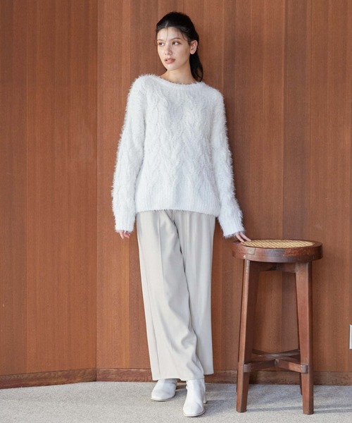 archives（アルシーヴ）の「フェザーモールケーブルルーズニット（ニット/セーター・レディース・ブルー/イエロー/アイボリー/ピンク・MEDIUM）」の19枚目の写真