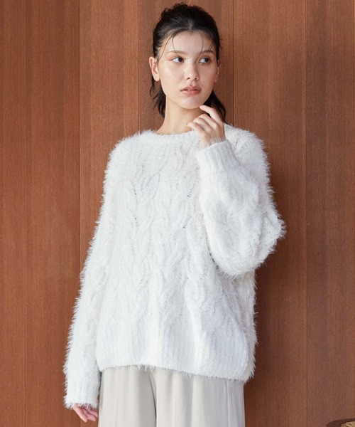 archives（アルシーヴ）の「フェザーモールケーブルルーズニット（ニット/セーター・レディース・ブルー/イエロー/アイボリー/ピンク・MEDIUM）」の10枚目の写真