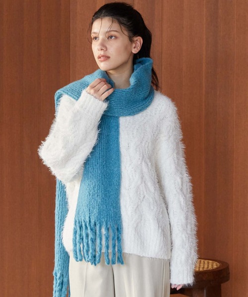 archives（アルシーヴ）の「フェザーモールケーブルルーズニット（ニット/セーター・レディース・ブルー/イエロー/アイボリー/ピンク・MEDIUM）」の15枚目の写真