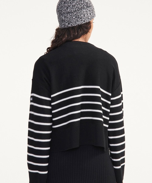 AIGLE（エーグル）の「Made in France クロップド丈 ストライププルオーバーセーター / ウールニットセーター（ニット/セーター・レディース・ネイビー/ブラック・S/XS/M）」の7枚目の写真