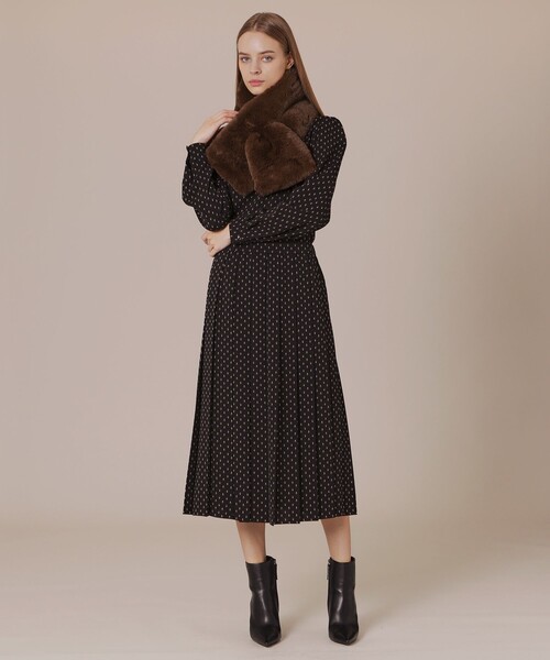 MACKINTOSH LONDON（マッキントッシュ ロンドン）の「ファーマフラー（マフラー・レディース・ブラック/ブラウン系その他4・FREE）」の4枚目の写真