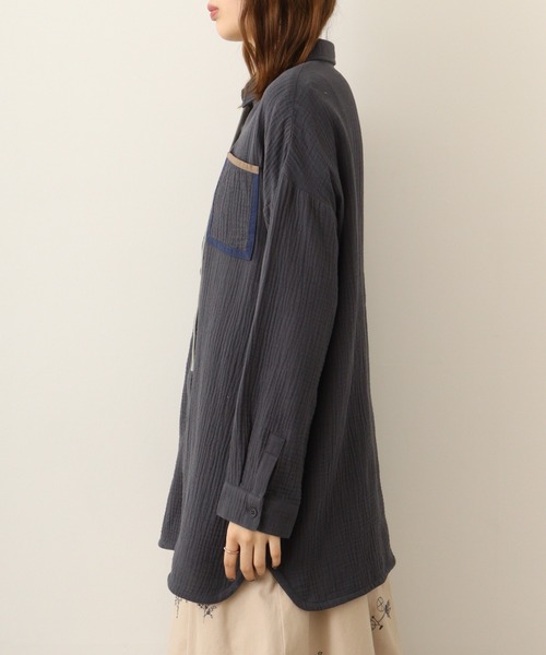 Emago（イマゴ）の「EMAGO 配色ﾊﾟｲﾋﾟﾝｸﾞｼｬﾂﾁｭﾆｯｸ（シャツ/ブラウス・レディース・イエロー/チャコール/アイボリー・FREE）」の10枚目の写真