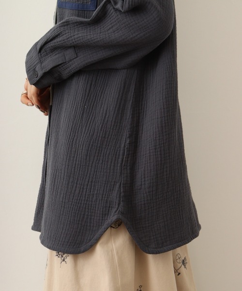 Emago（イマゴ）の「EMAGO 配色ﾊﾟｲﾋﾟﾝｸﾞｼｬﾂﾁｭﾆｯｸ（シャツ/ブラウス・レディース・イエロー/チャコール/アイボリー・FREE）」の5枚目の写真