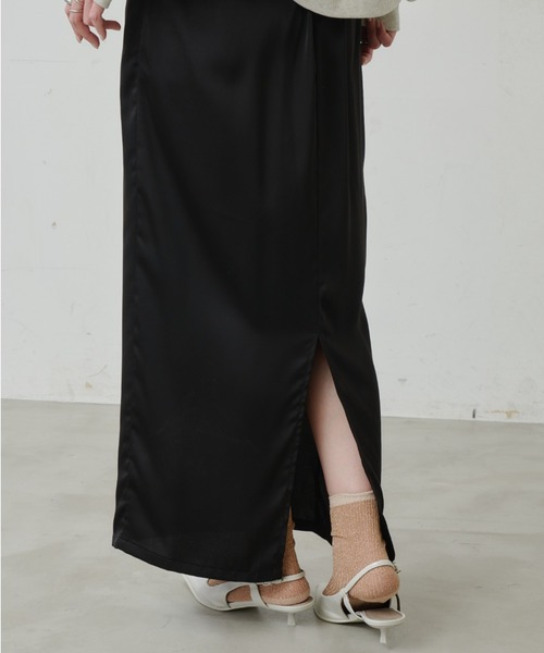 Aunt Marie's（アントマリーズ）の「【サイズ展開あり】サテンナロースカート/セットアップ対応（スカート・レディース・ベージュ/ブラック/モカ・FREE/MT）」の10枚目の写真